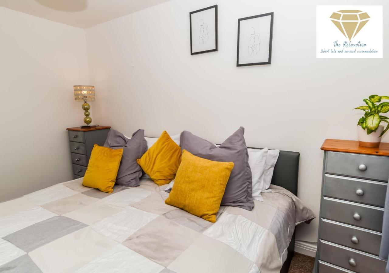 2 Bed Apartment-5 Guests - Business-Relocation-Parking - The Brighton Short Stay & Serviced Apartments מראה חיצוני תמונה