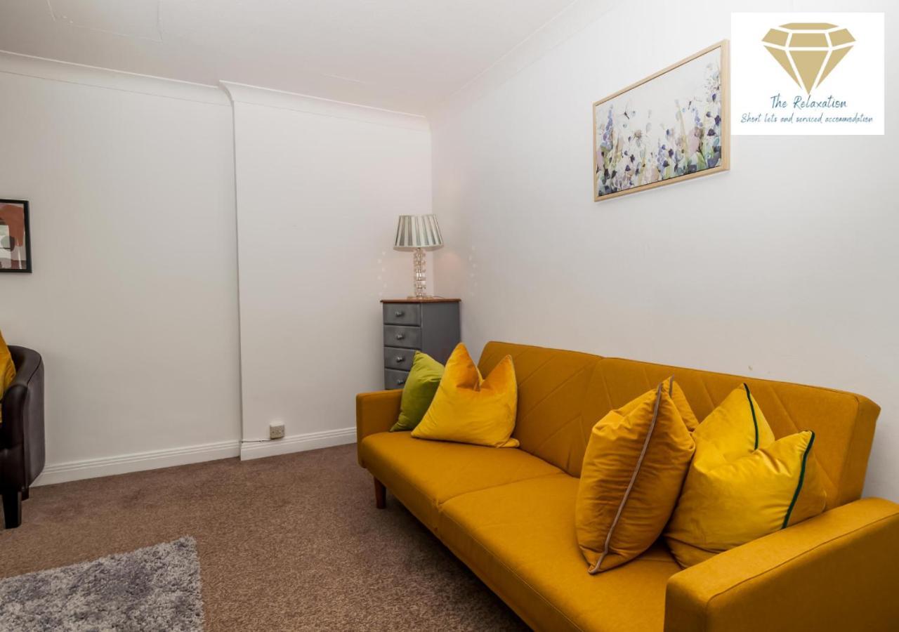 2 Bed Apartment-5 Guests - Business-Relocation-Parking - The Brighton Short Stay & Serviced Apartments מראה חיצוני תמונה