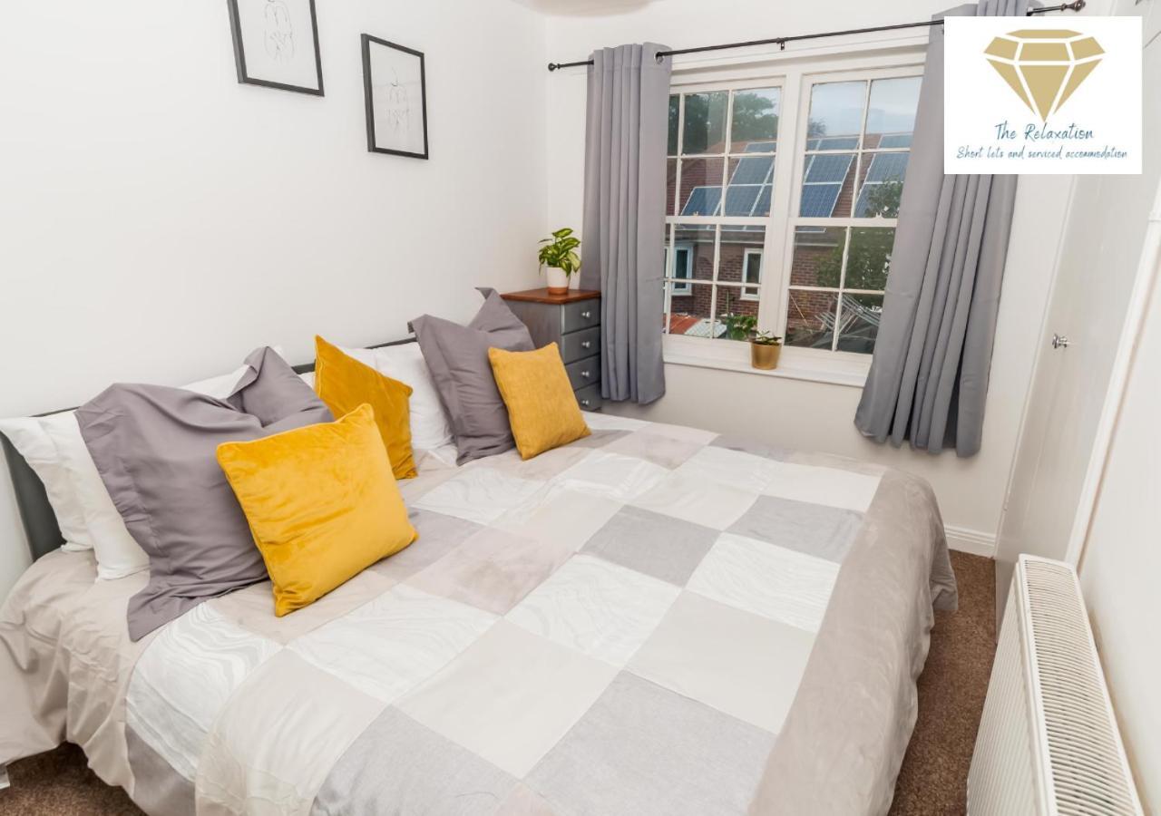 2 Bed Apartment-5 Guests - Business-Relocation-Parking - The Brighton Short Stay & Serviced Apartments מראה חיצוני תמונה