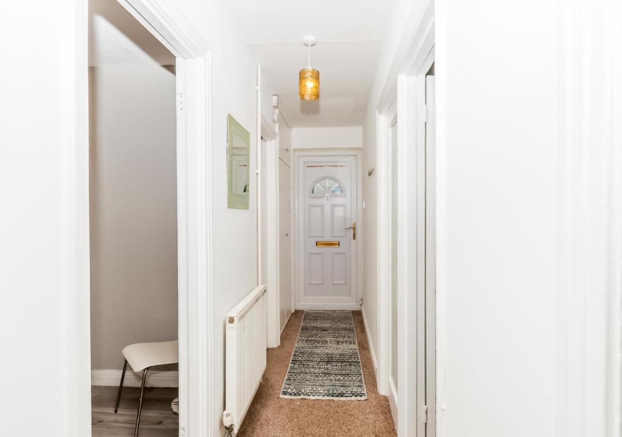 2 Bed Apartment-5 Guests - Business-Relocation-Parking - The Brighton Short Stay & Serviced Apartments מראה חיצוני תמונה