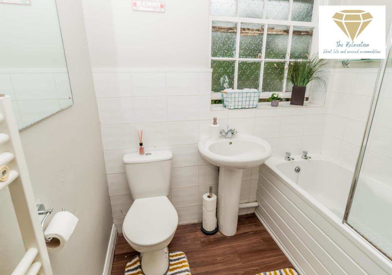 2 Bed Apartment-5 Guests - Business-Relocation-Parking - The Brighton Short Stay & Serviced Apartments מראה חיצוני תמונה