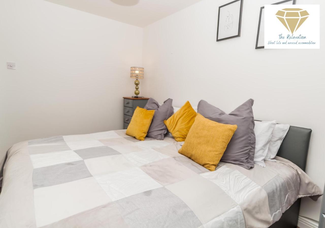 2 Bed Apartment-5 Guests - Business-Relocation-Parking - The Brighton Short Stay & Serviced Apartments מראה חיצוני תמונה