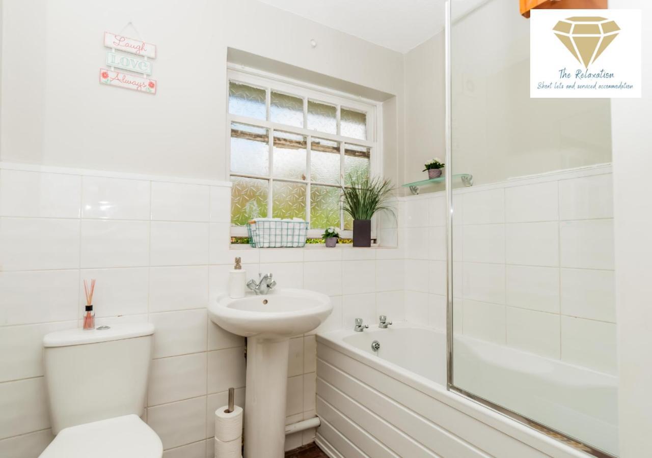 2 Bed Apartment-5 Guests - Business-Relocation-Parking - The Brighton Short Stay & Serviced Apartments מראה חיצוני תמונה