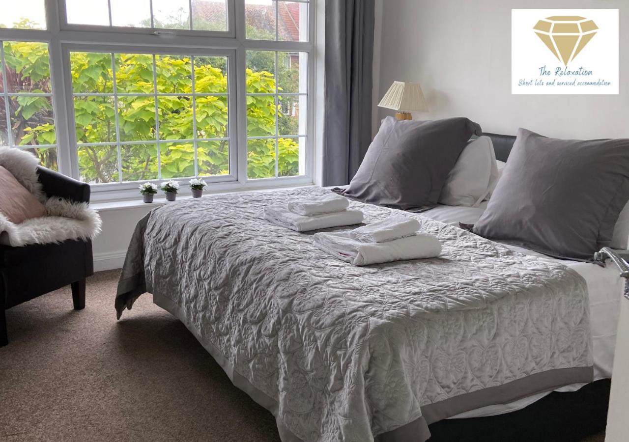 2 Bed Apartment-5 Guests - Business-Relocation-Parking - The Brighton Short Stay & Serviced Apartments מראה חיצוני תמונה