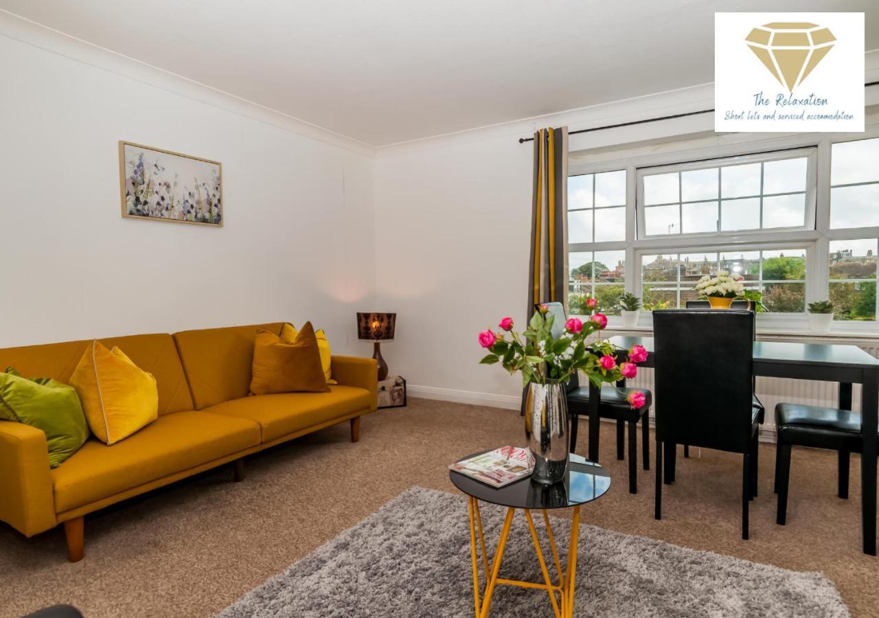 2 Bed Apartment-5 Guests - Business-Relocation-Parking - The Brighton Short Stay & Serviced Apartments מראה חיצוני תמונה