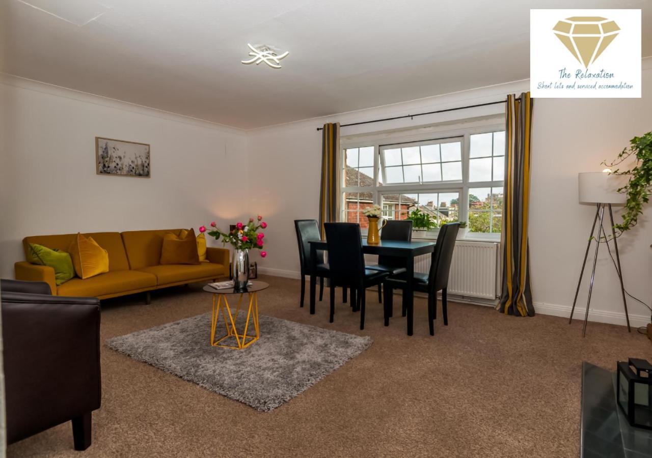 2 Bed Apartment-5 Guests - Business-Relocation-Parking - The Brighton Short Stay & Serviced Apartments מראה חיצוני תמונה